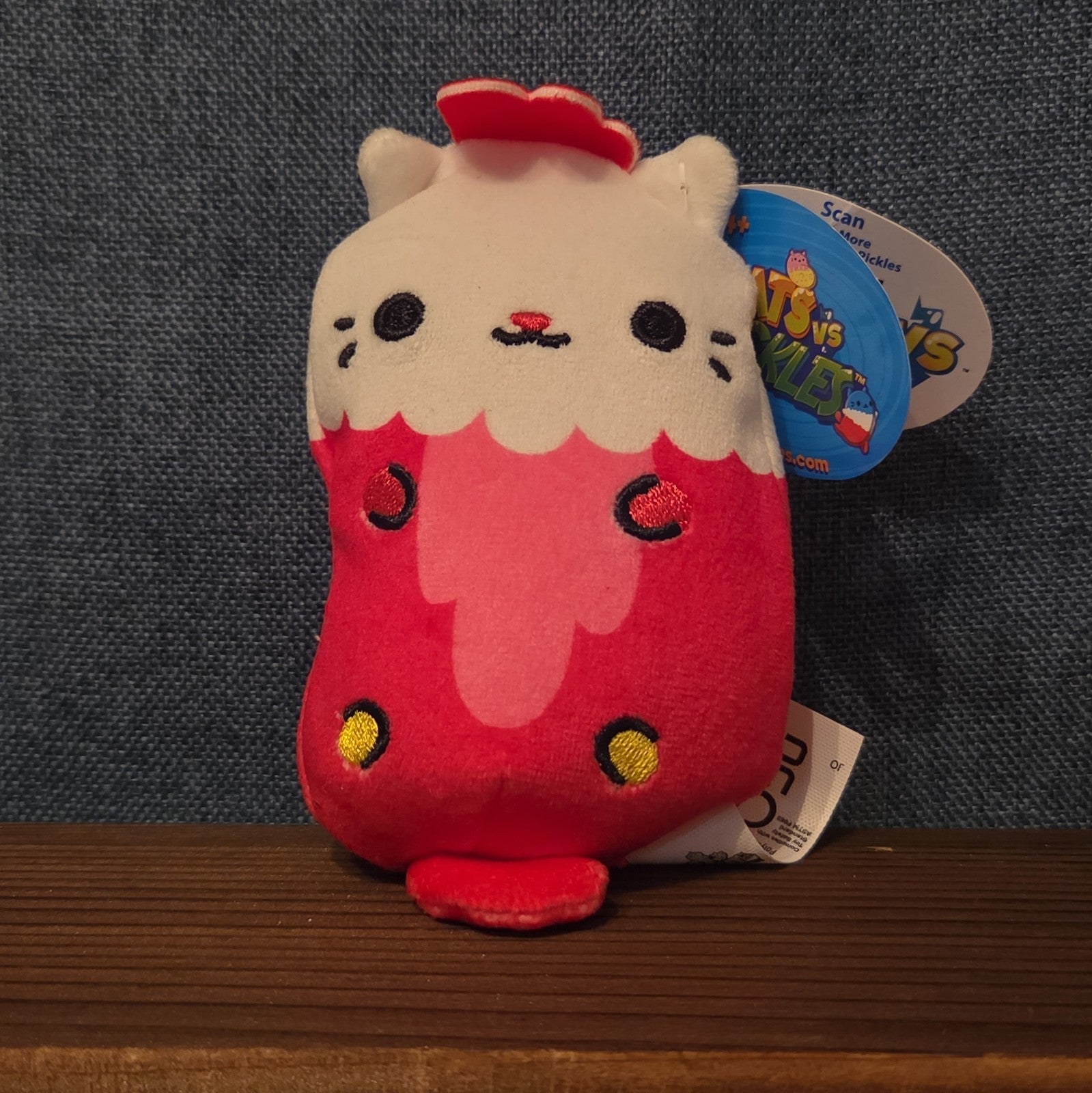 Cats vs Pickles Pawberry Purr-fait #141 Bean Plush 4"