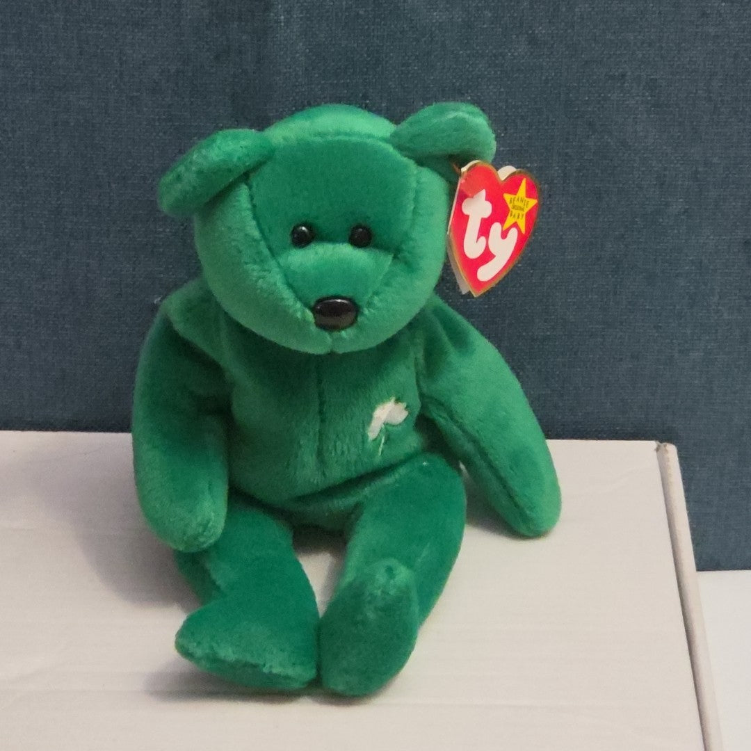 Ty Beanie Baby Erin the Bear 1997 Retired MWMT P.E. Pellets Irish Green Clover