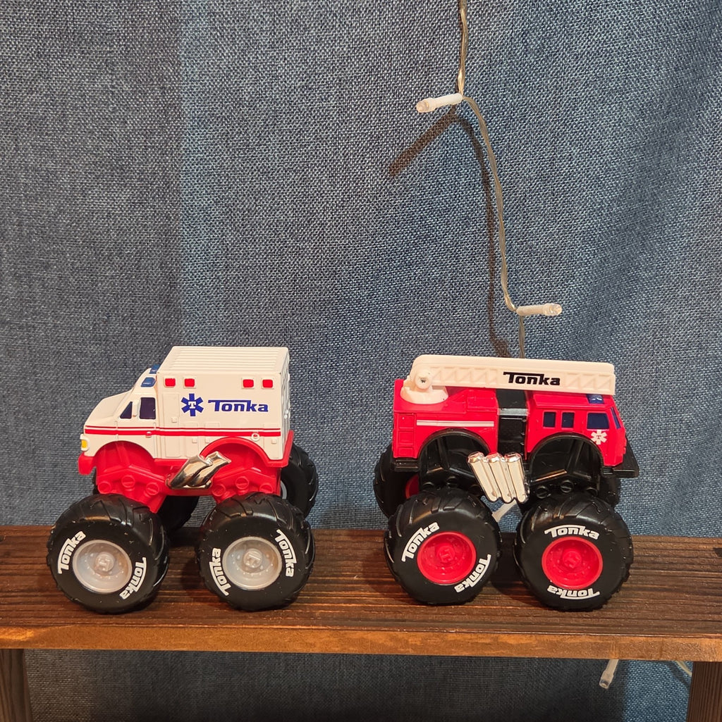 Tonka Metal Movers Monster Firetruck Ambulance Diecast 2021 Lot 2