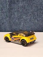 Hot Wheels Super Gnat | 2013 HW Stunt Track Aces | Yellow #55 Race Car