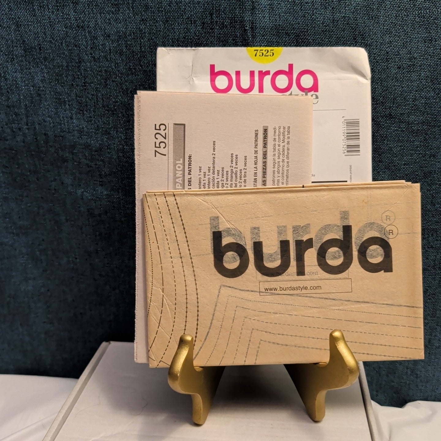 Burda 7525 Men's Shirt Pattern Button Up Tuxedo Bib Band Collar SZ 34-44 UNCUT
