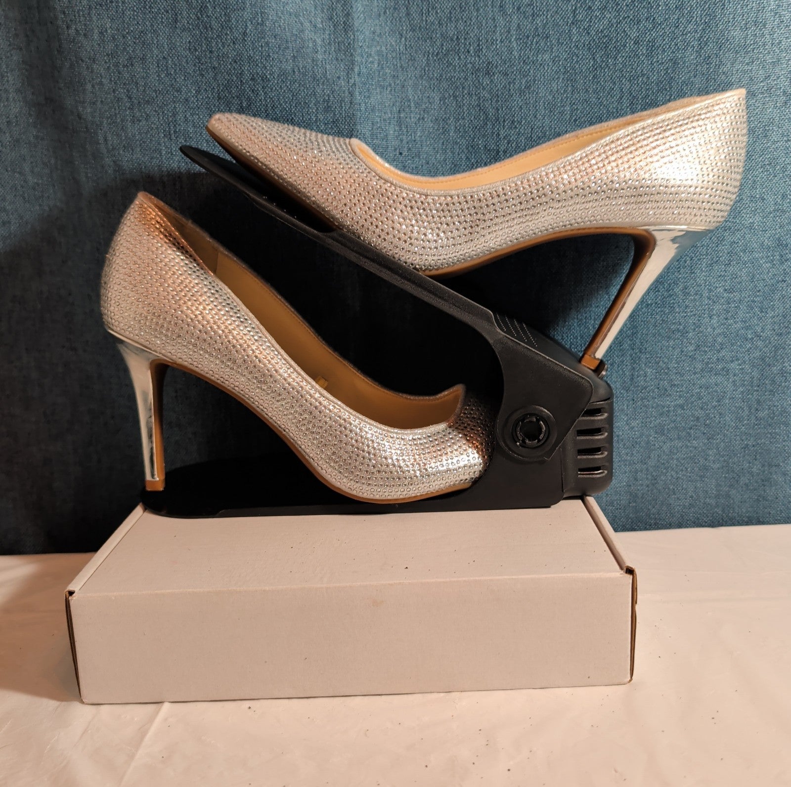 Jessica Simpson Lindiza Rhinestone Pumps 8M Silver Sparkly Stiletto Heels 39
