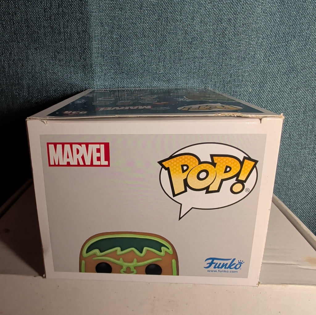 Funko Pop! Marvel: Holiday - Gingerbread Hulk #935 NIB with Protector