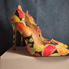 Liliana Fruit Print Pumps 8.5 Scalloped Stiletto Heels Watercolor Fruit Salad