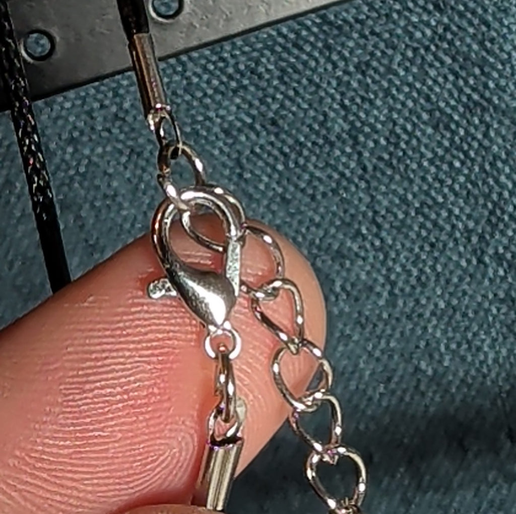 JoJo Bizarre Stand Arrow Killer Queen Metal Pendant