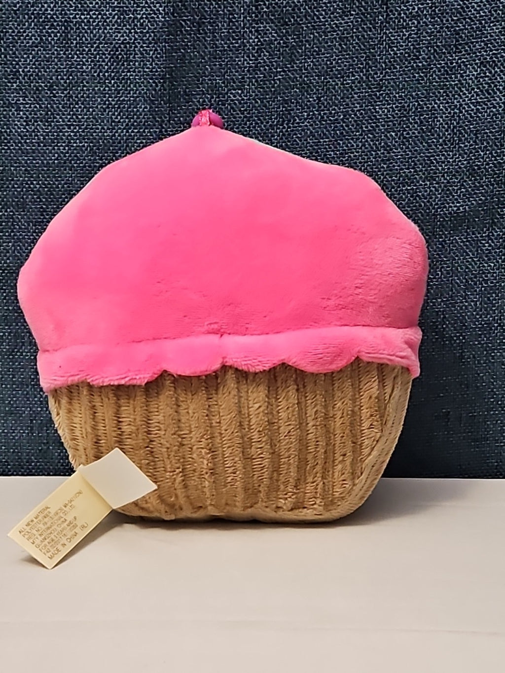 Dan Dee Cupcake Plush Keychain | Pink Happy Face Bag Clip | Kawaii Food Stuffed