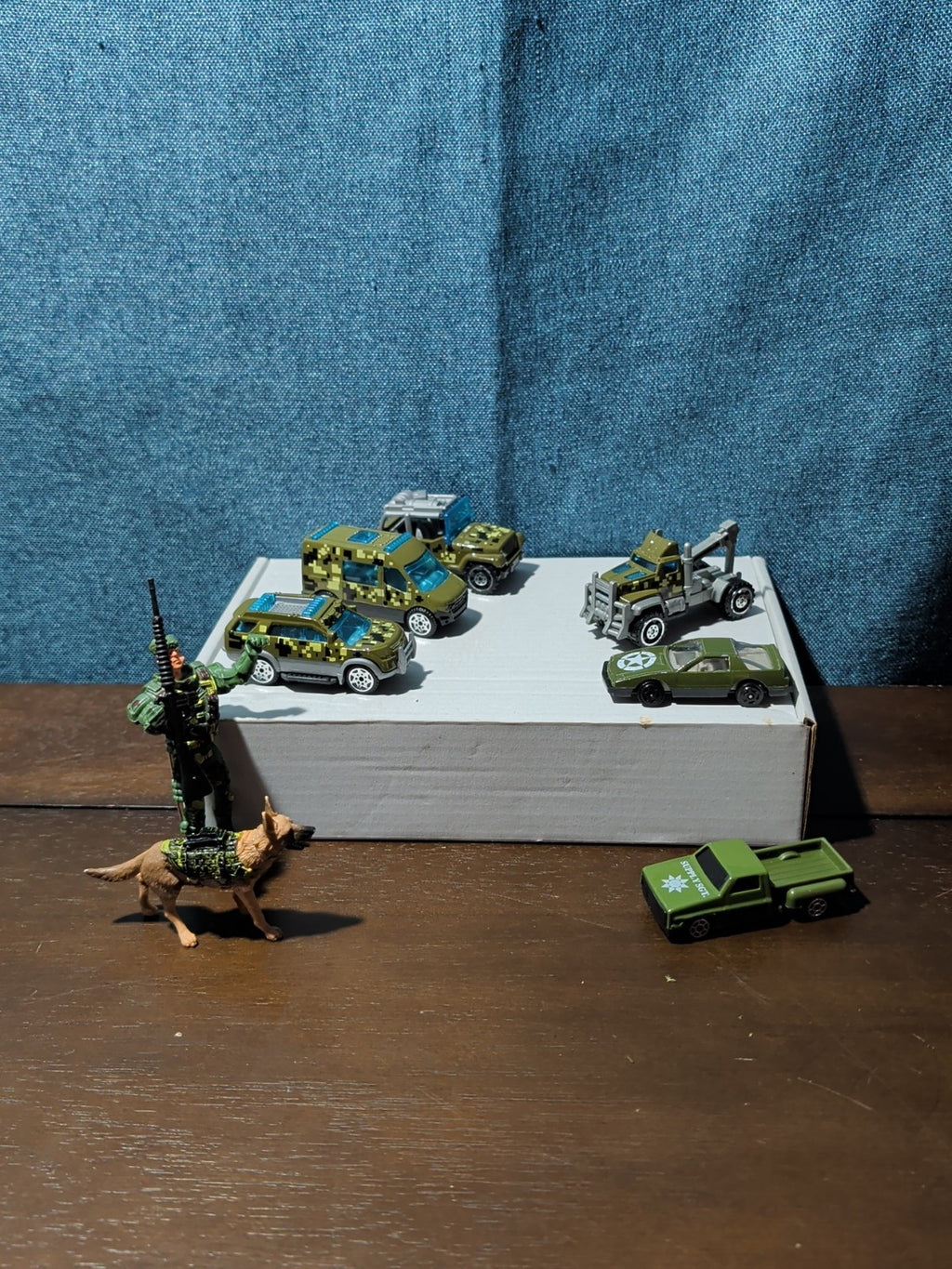 8 Pc. Soldier Action Figure & K9 Dog | Army Vehicles| Military Toy Strike Team