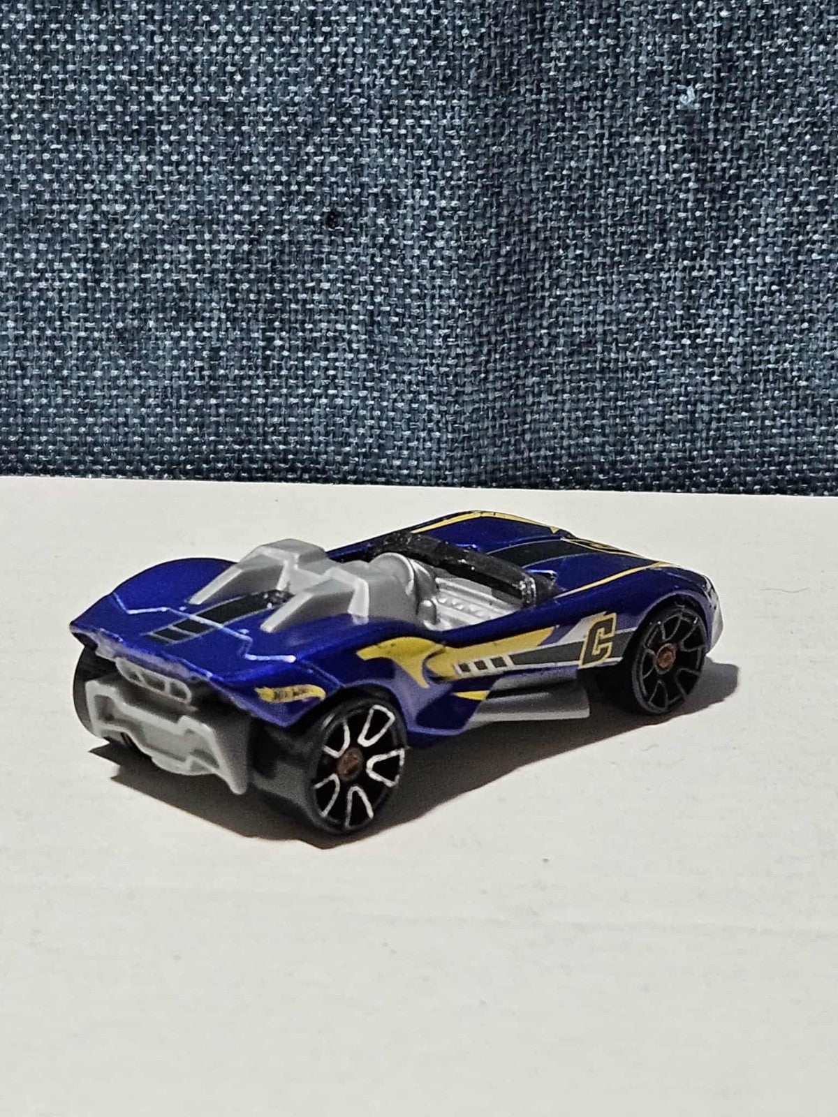 Hot Wheels Carbonic | 2023 Multi-Pack Exclusive Candy Blue | Loose Track Car |