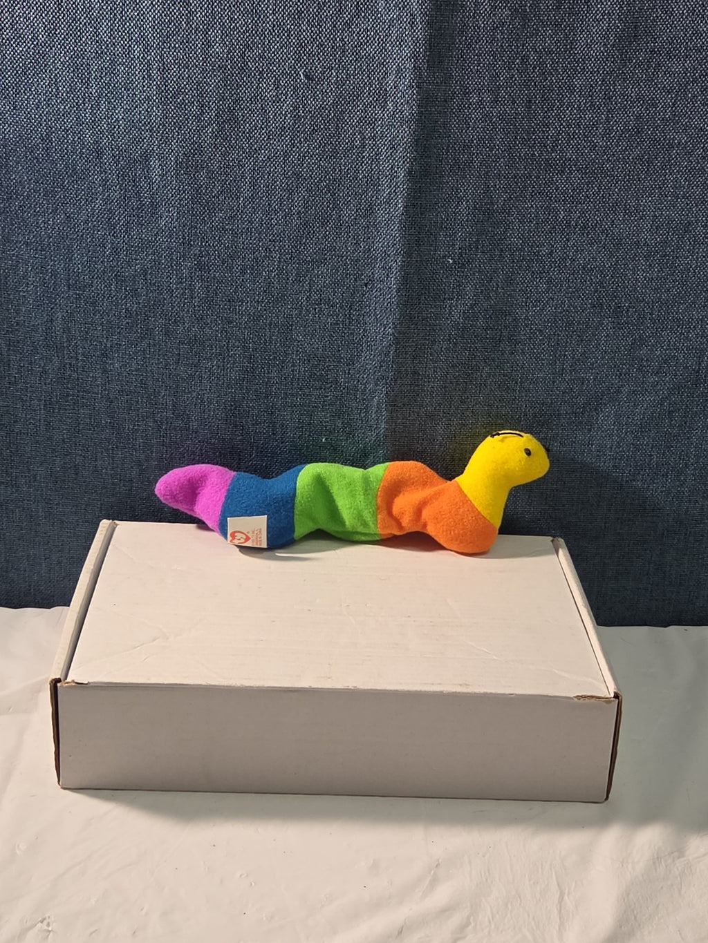 Ty Beanie Baby Inch the Inchworm 1995 Rainbow Plush Yarn Antennae Clean NO TAG