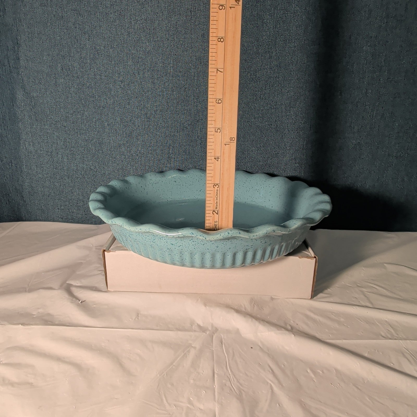 Paula Deen Pie Plate Robin's Egg Blue Speckled Stoneware 11.25" Ruffled Edge