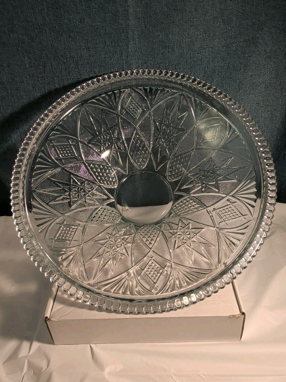 KIG Indonesia 10" Pressed Glass Bowl Starburst Floral MCM Centerpiece Serving