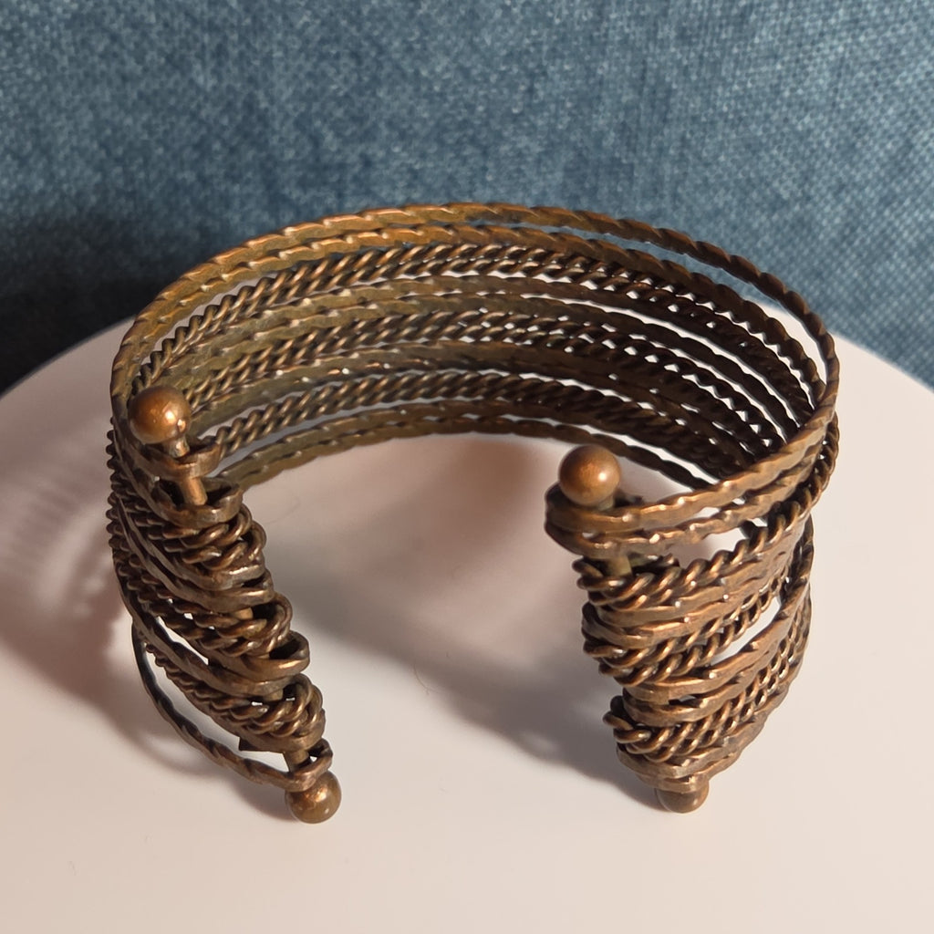 Brassy Color Dingle Hingled Bracelet Unmarked  14 Layers Dingle Together