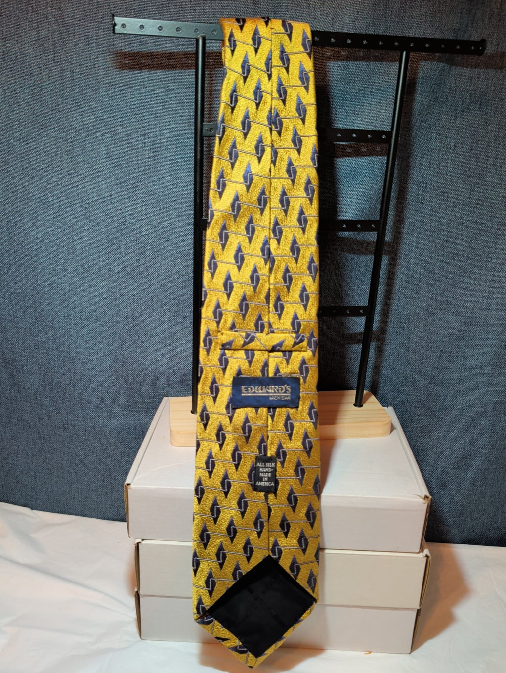 Vintage Edwards Michigan Silk Tie Gold Geometric Art Deco Men's Necktie 59"