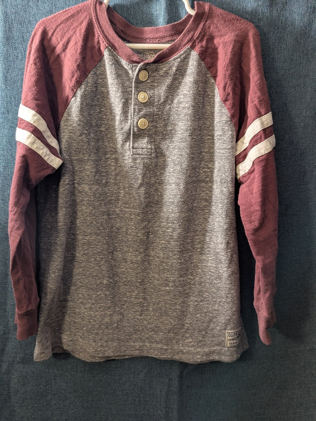 OshKosh B'gosh Boys Shirt Size 7 Henley Raglan Gray Maroon Varsity Stripe