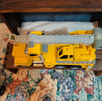 DRIVEN by Battat Standard Crane Truck Yellow Construction Toy