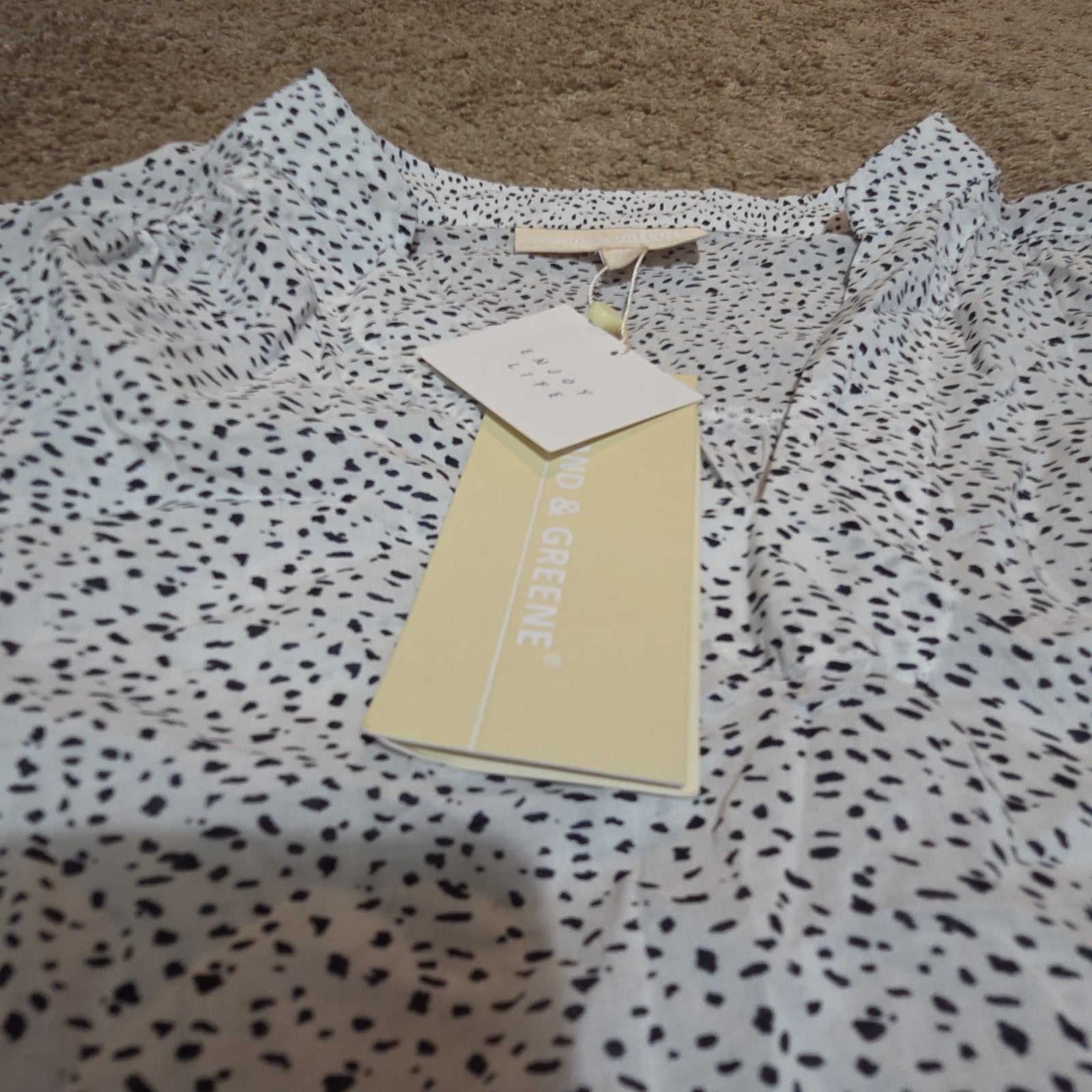 Grand & Greene Blouse Womens XL Speckled Print V-Neck Long Sleeve NWT Shirt