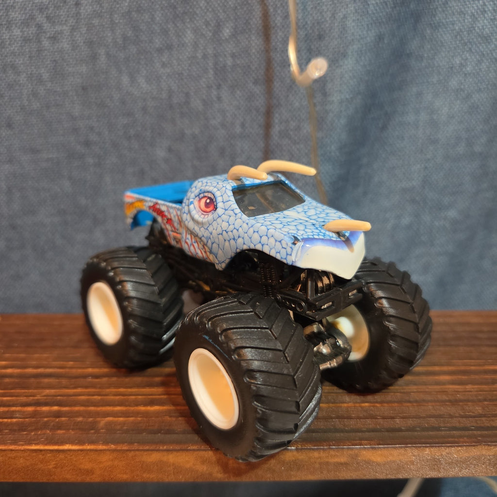 Hot Wheels Monster Jam Jurassic Attack Diecast Dinosaur Y2K