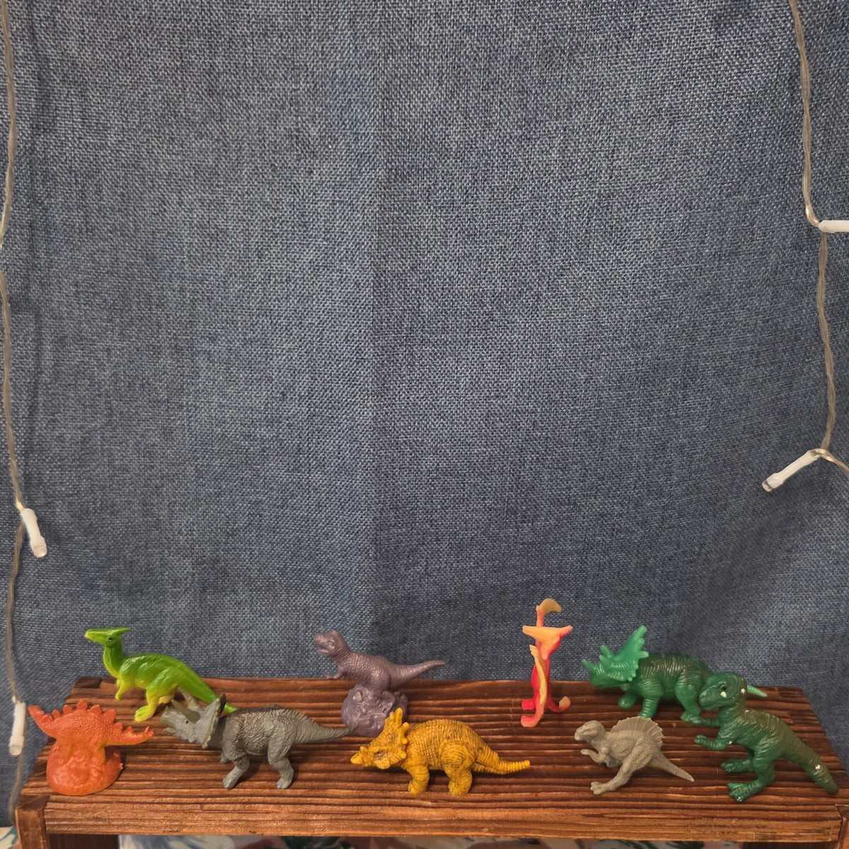 Miniature Plastic Dinosaur Figures Lot of 9