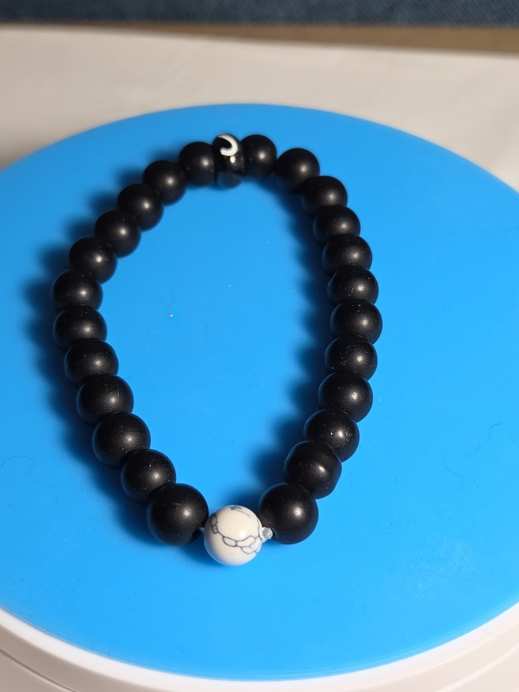 Natural Stone Bead Stretch Bracelet Matte Black White Howlite