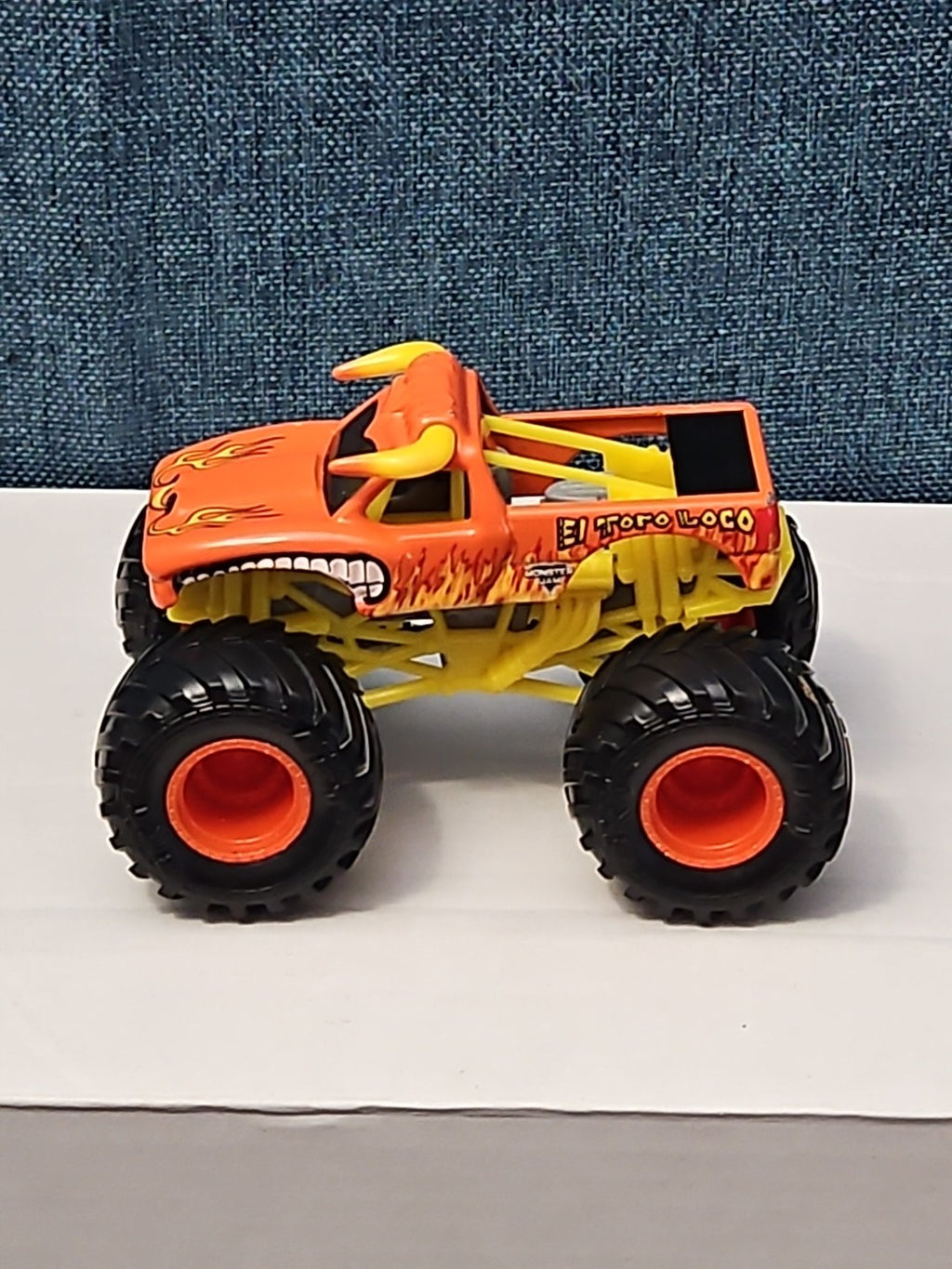 Hot Wheels El Toro Loco Monster Truck | Orange Crazy Bull | 1:64 Scale