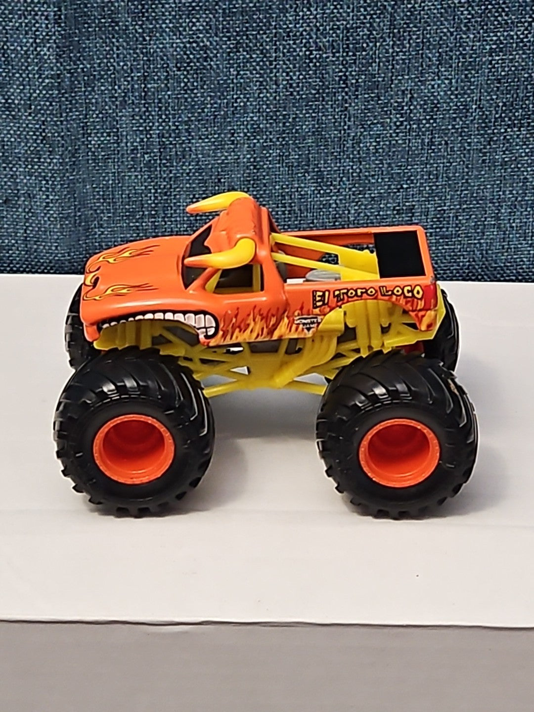 Hot Wheels El Toro Loco Monster Truck | Orange Crazy Bull | 1:64 Scale