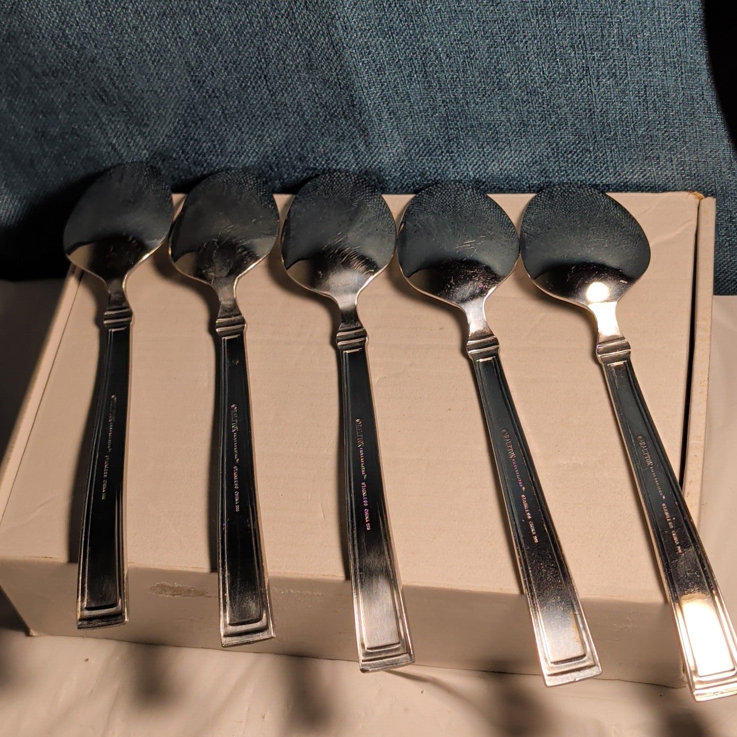 Hampton Silversmiths PORTFOLIO Glossy Spoons Set of 5 | 18/0 Stainless 208