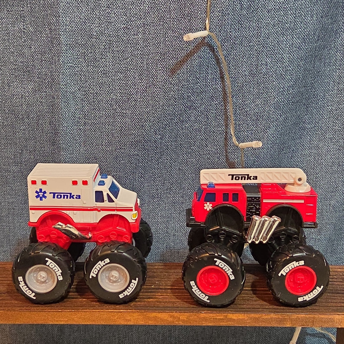 Tonka Metal Movers Monster Firetruck Ambulance Diecast 2021 Lot 2