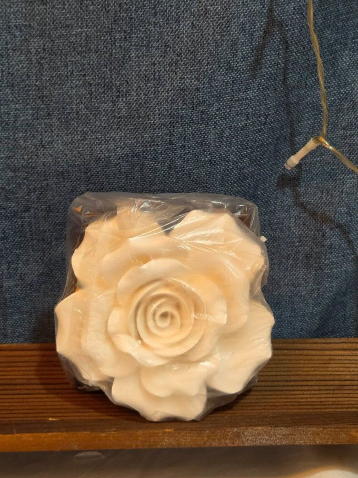 Luxe Fragrance Oil Spa Bundle 30ml Vintage Glass Bottle, Flower Diffuser & Soap
