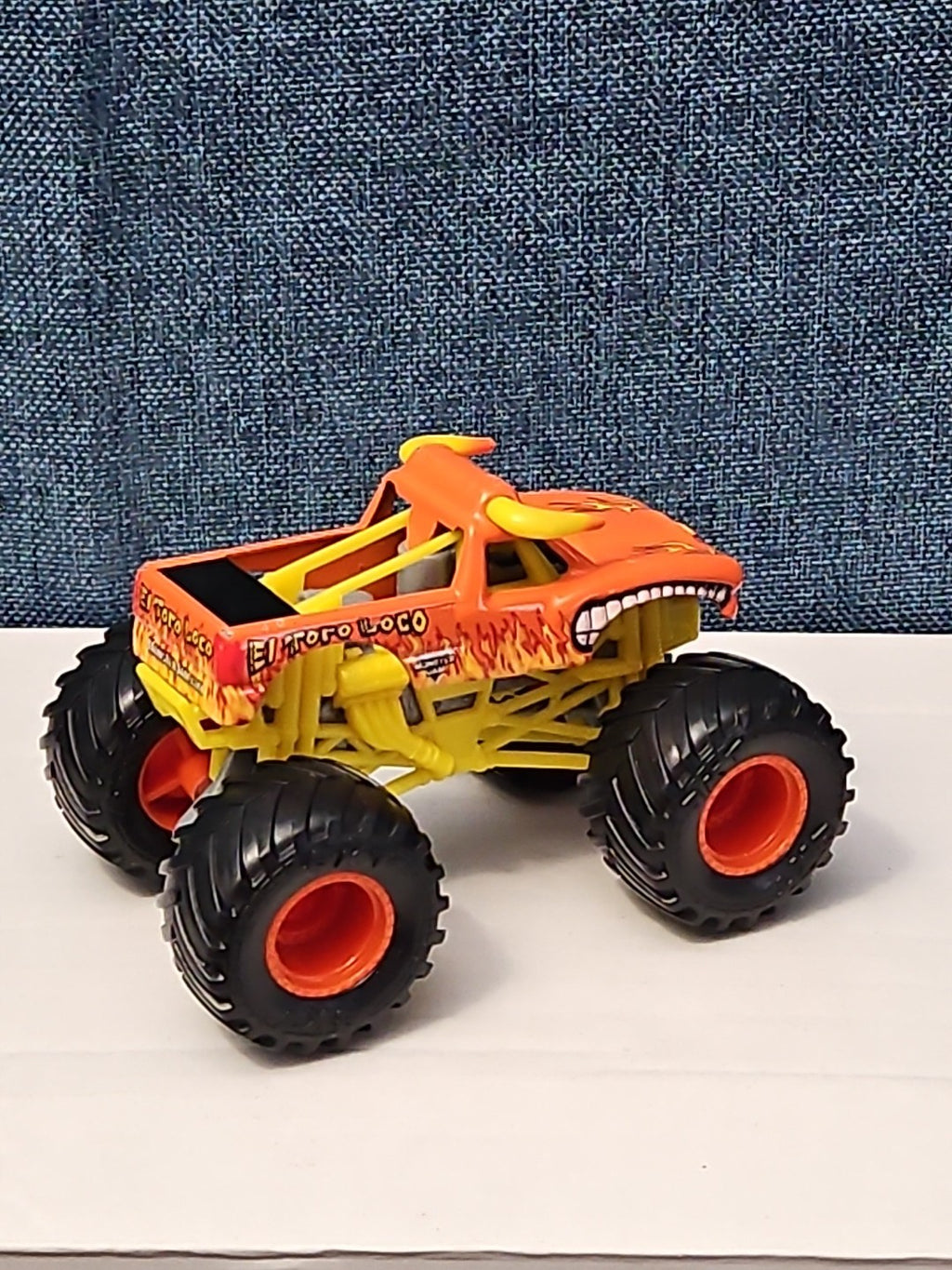 Hot Wheels El Toro Loco Monster Truck | Orange Crazy Bull | 1:64 Scale