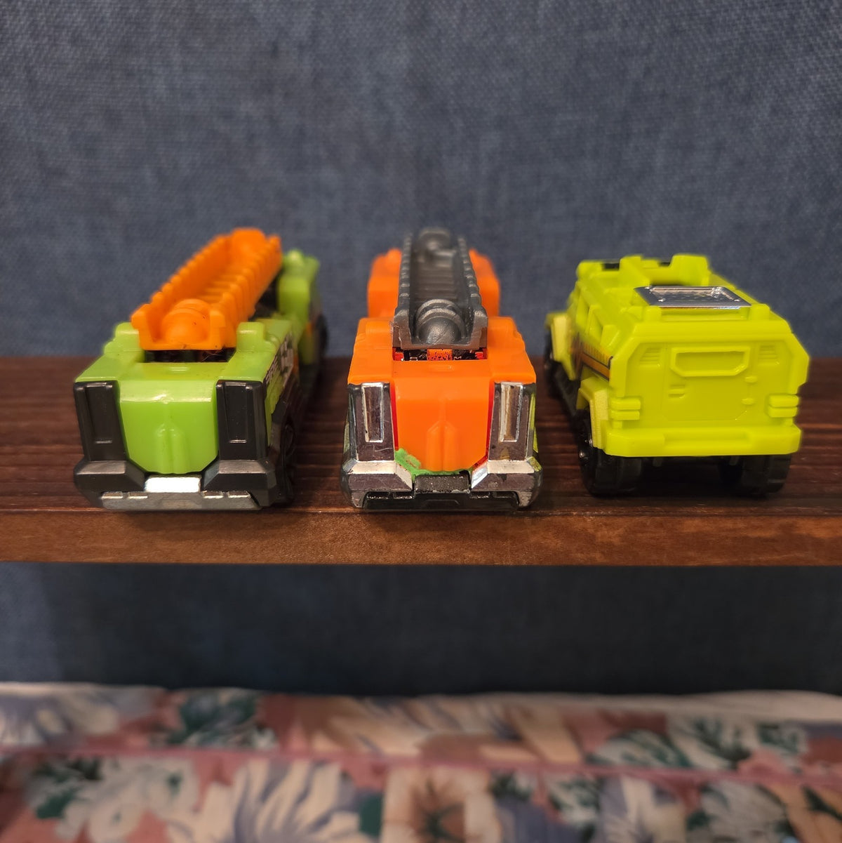 Emergency Airport Rescue Lot 3 Neon Diecast 2000s