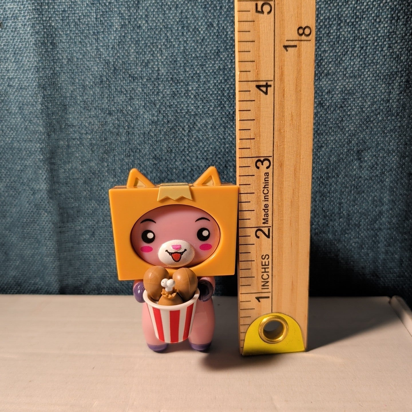 LankyBox Mystery Figure Series 1 FOXY WITH CHICKEN BUCKET Bonkers YouTuber Toy