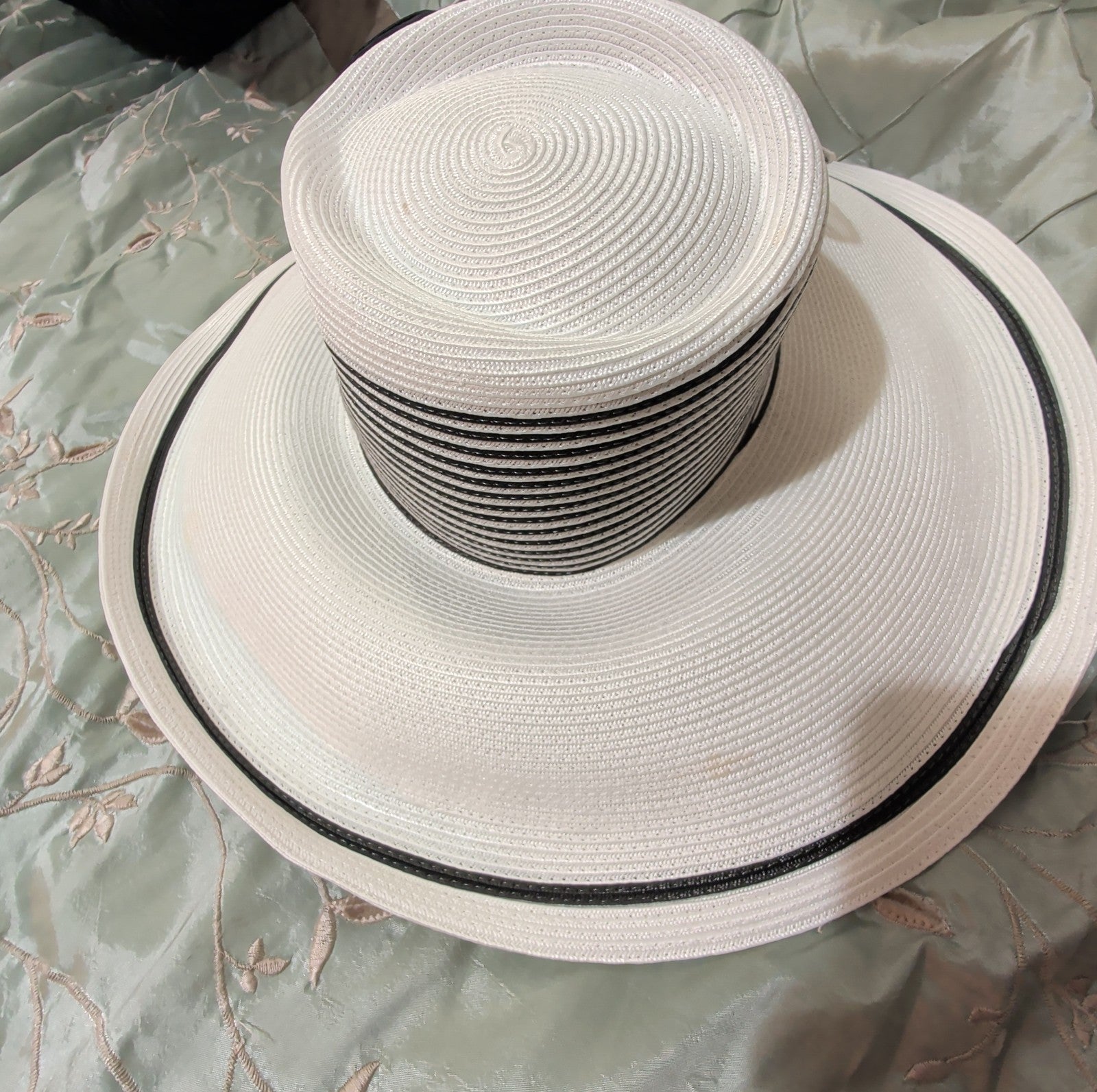 Tuscany Wide Brim Church Derby Dress Hat Black White Flower Bow Ribbon