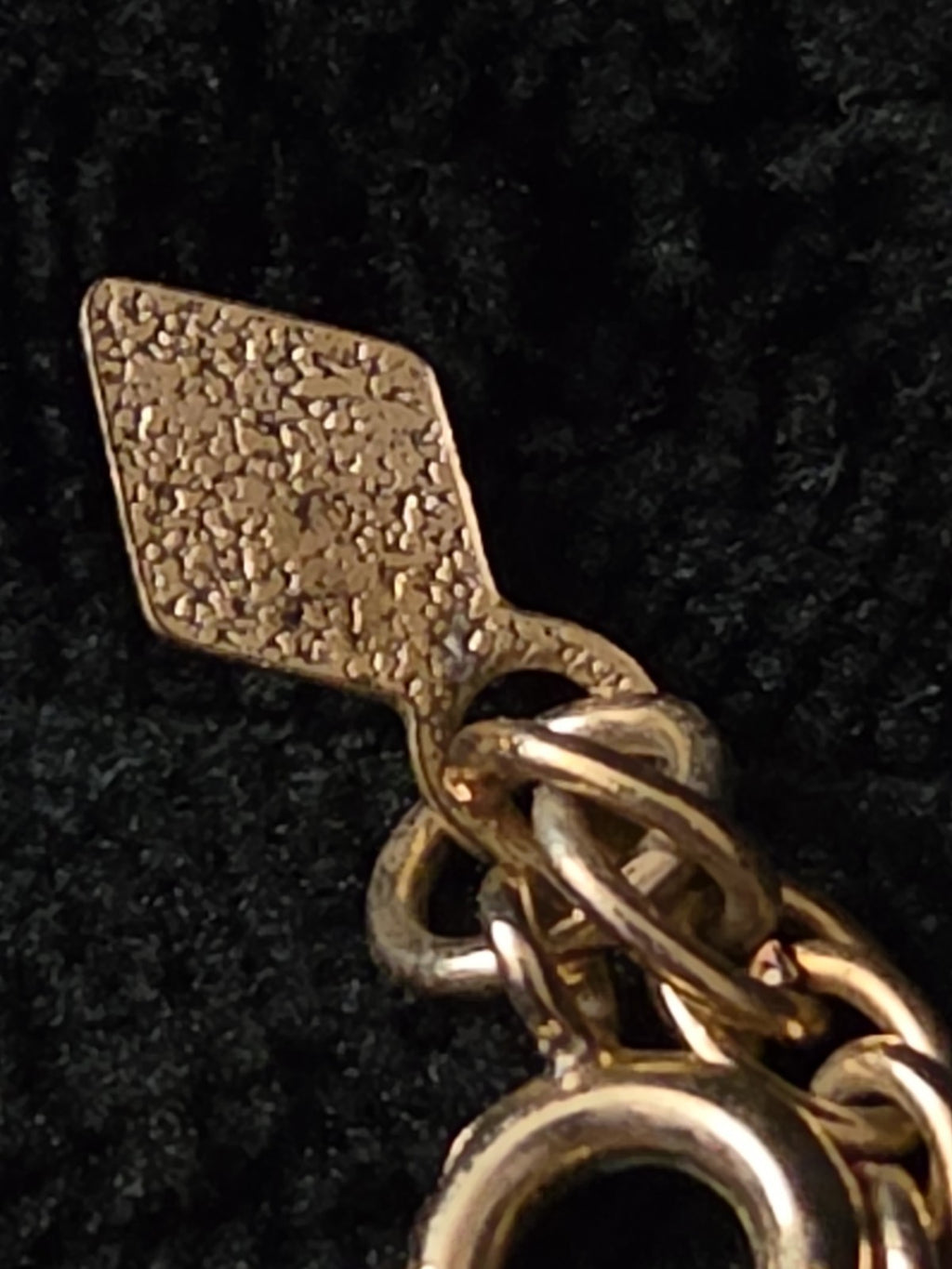 Sarah Coventry Emberwood Long Vintage Necklace 1975 Gold Tone Root Beer Amber