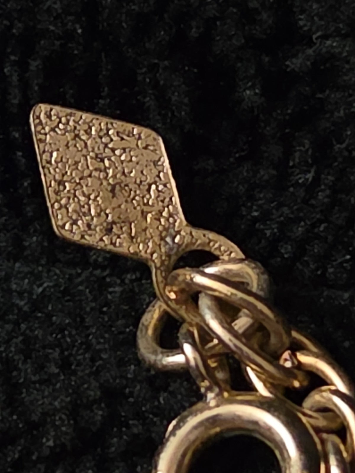 Sarah Coventry Emberwood Long Vintage Necklace 1975 Gold Tone Root Beer Amber