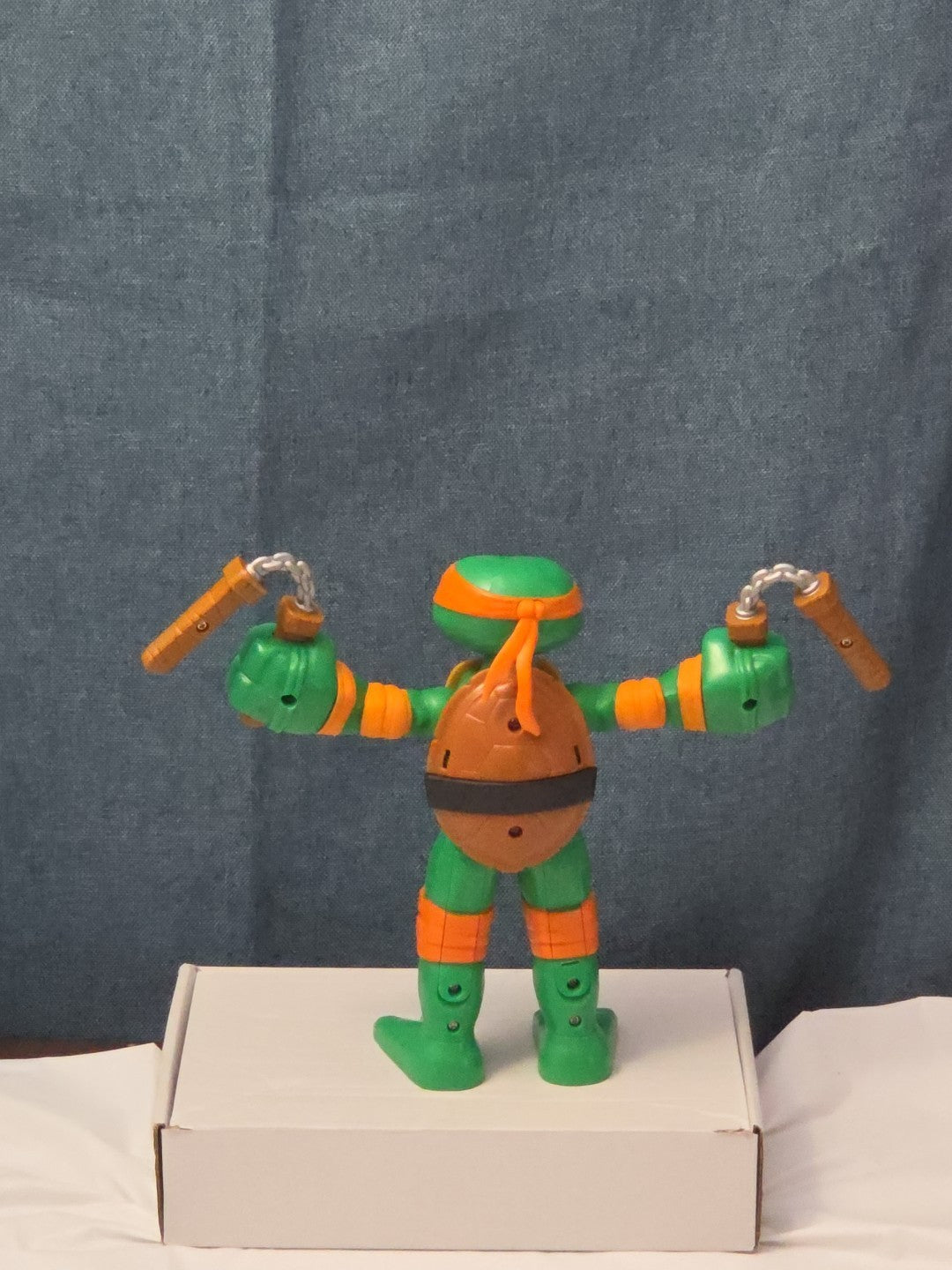 Teenage Mutant Ninja Turtles TMNT Stretch N Shout Michelangelo Talking Figure