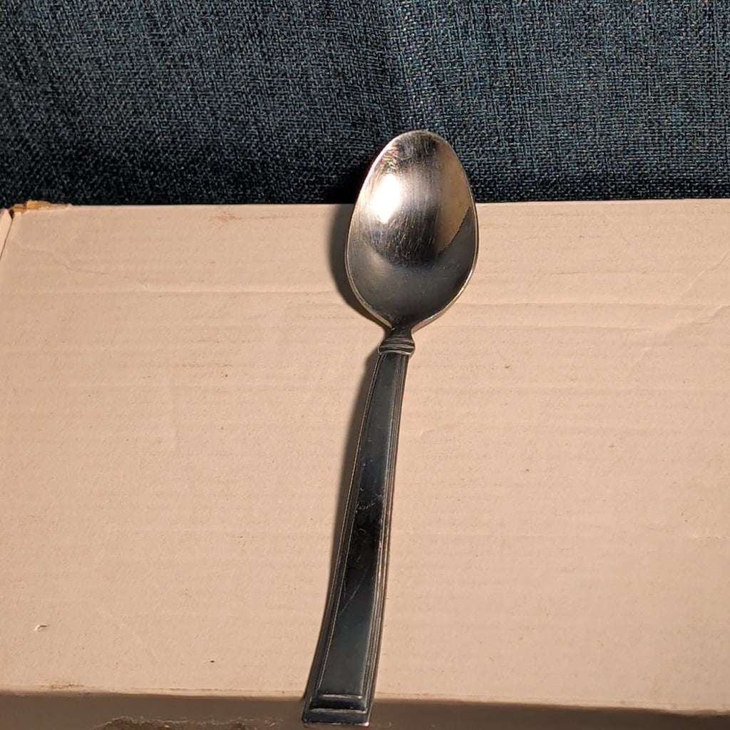 Set of 4 Hampton Silversmiths PORTFOLIO Glossy Spoons | 18/0 Stainless 208