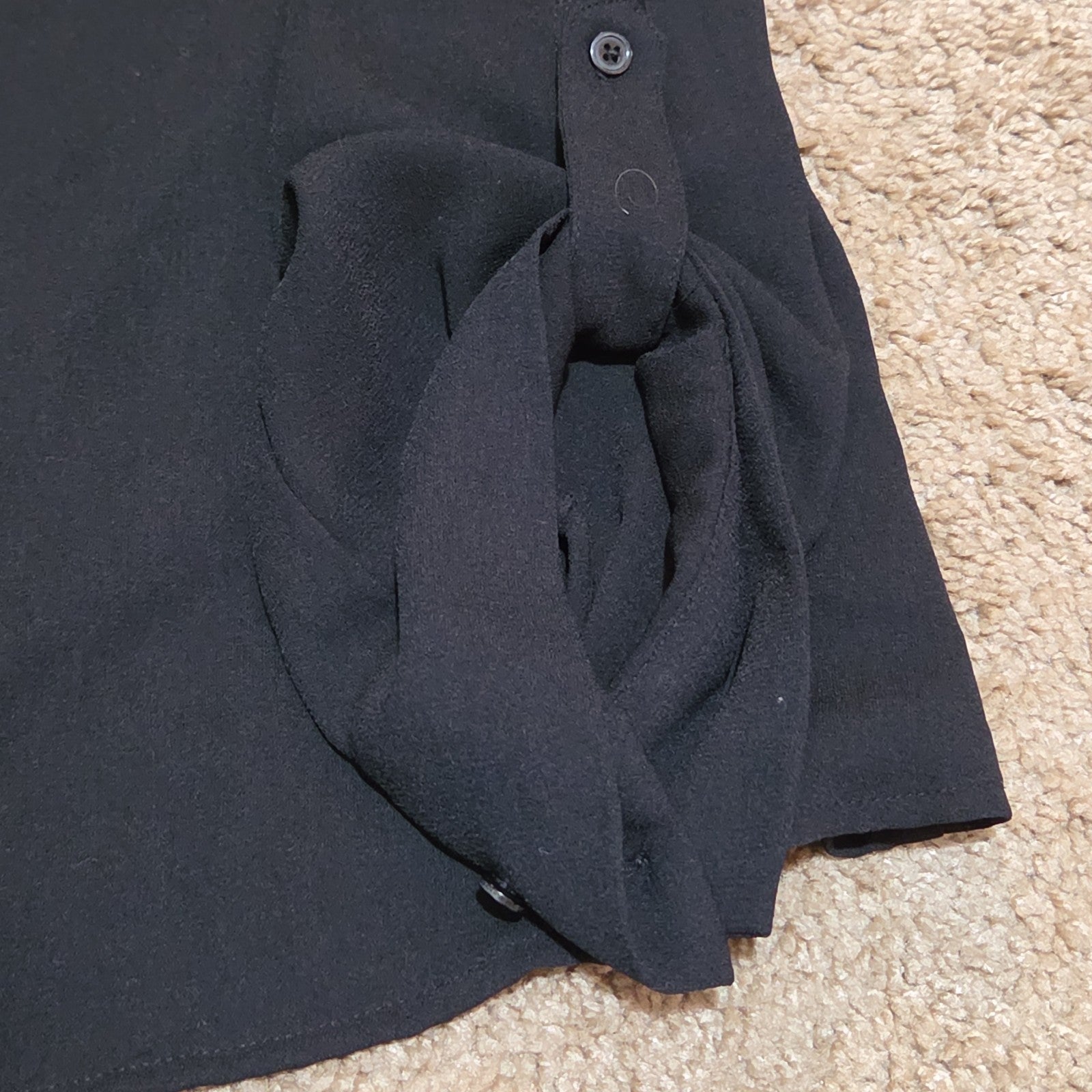 Apt 9 Black Blouse Womens XL V-Neck Roll Tab Sleeve Lightweight Shirt Casual Top