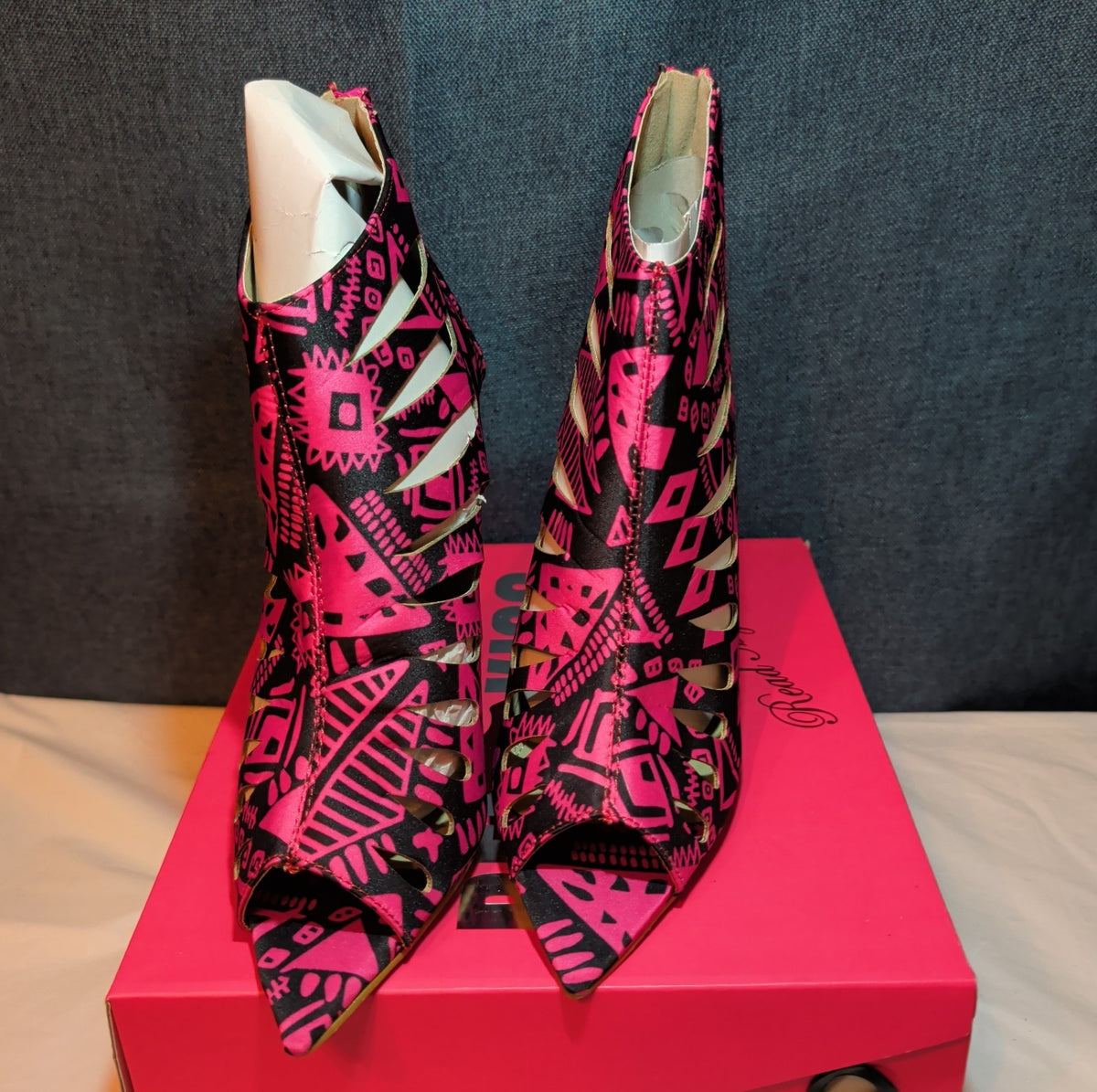 RedKiss Summerdance High Heels Size 9 Pink Black Caged Booties Stiletto Boxed