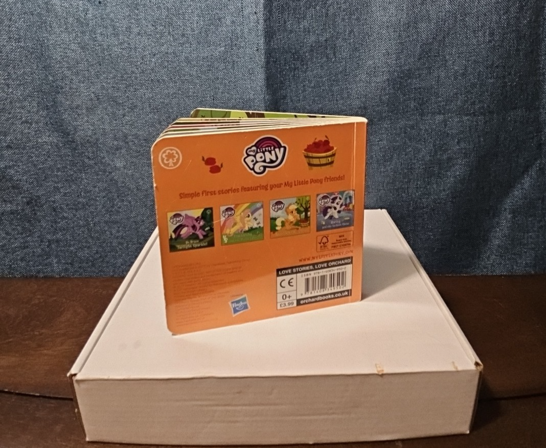 My Little Pony Read & Play Bundle | 3 Mini Figures & Board Book | Rainbow Dash