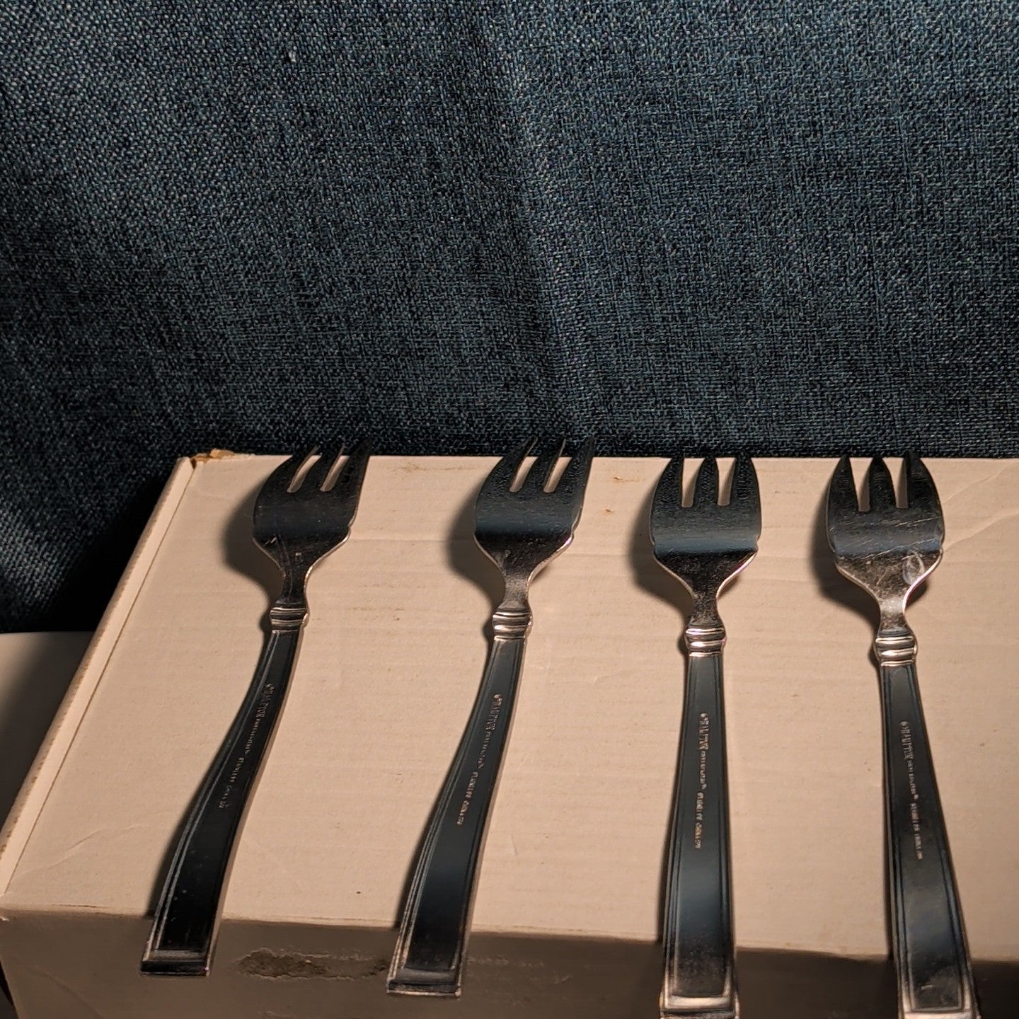 Set of 4 Hampton Silversmiths PORTFOLIO Glossy Salad Forks | 18/0 Stainless 208