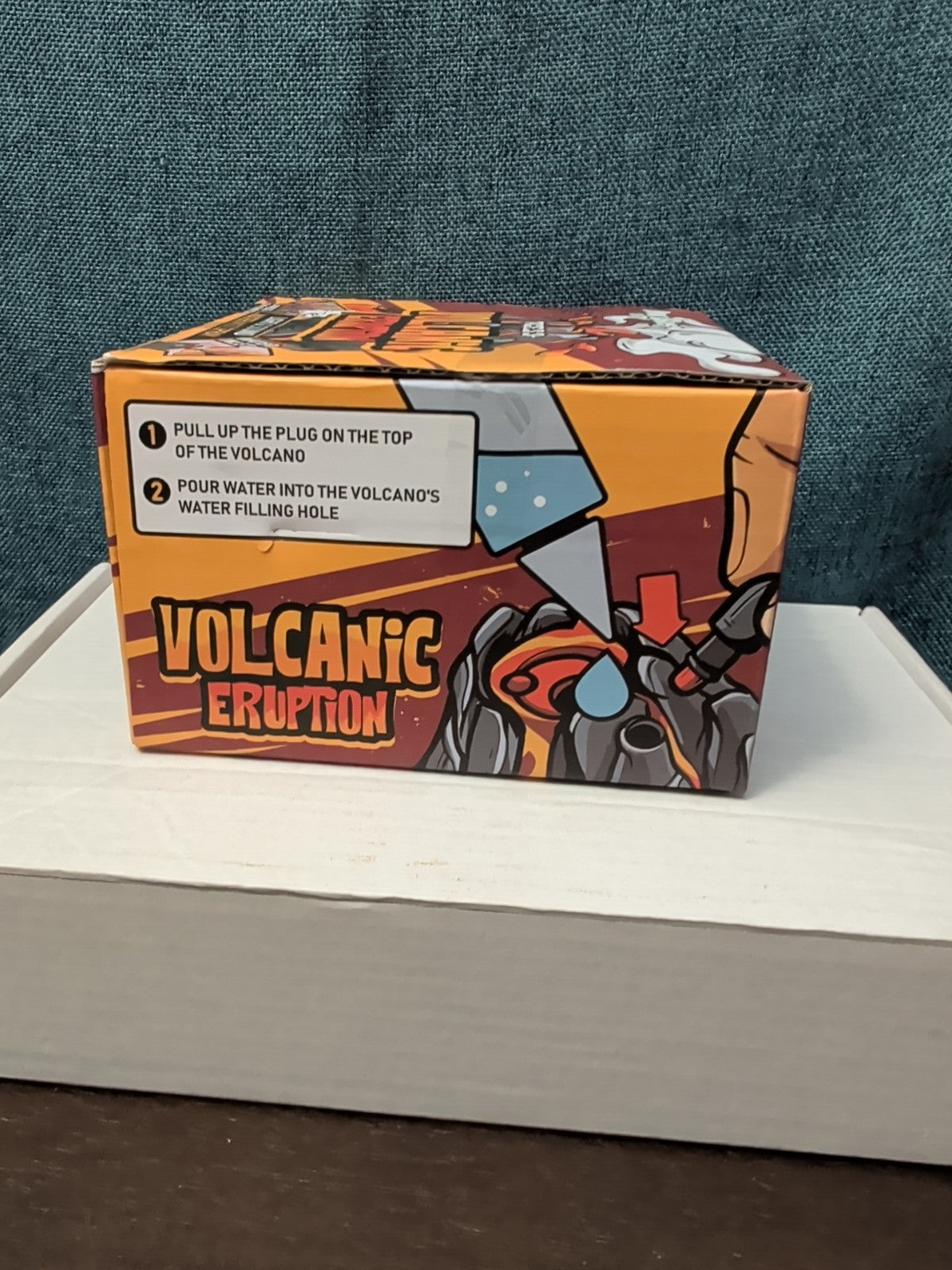 NEW DINOBROS Volcanic Eruption Toy | Mist-Spouting Volcano Kids Dinosaur Sound