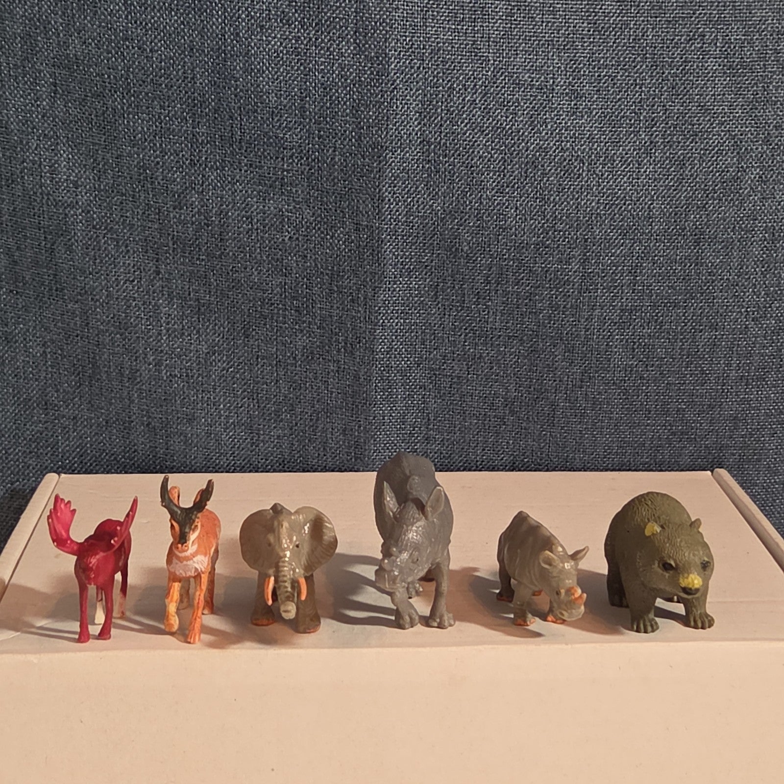 Plastic Animal Figures Toy Lot 24pc Safari Farm Zoo Animals