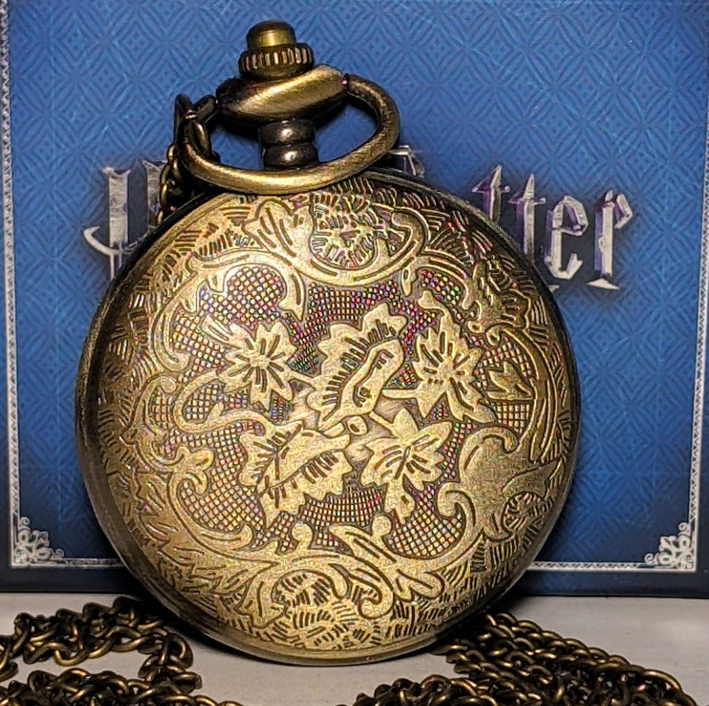 Harry Potter Hogwarts Crest Pocket Watch Brass Tone Steampunk Retro NIB