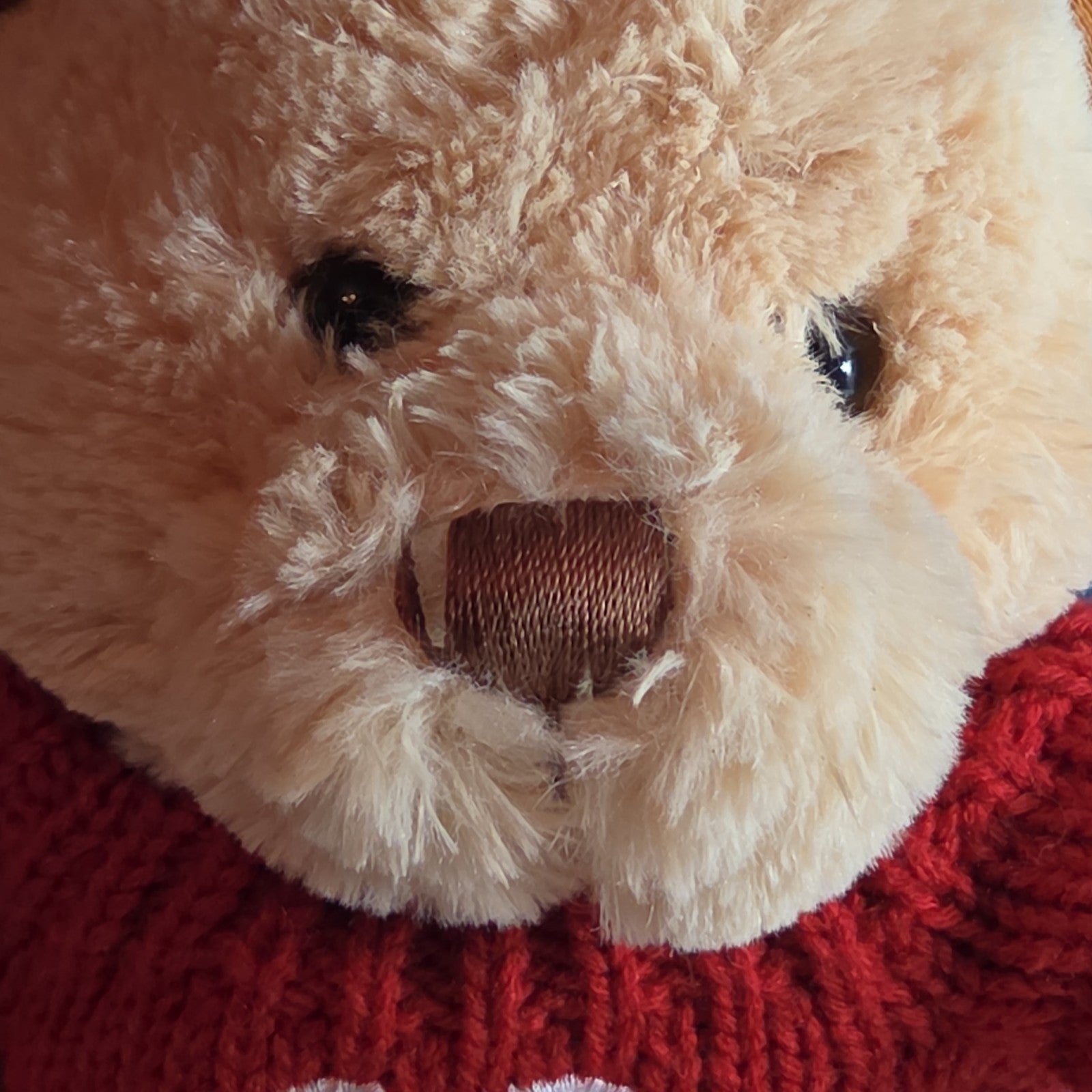 Avon 2010 Teddy Bear Plush Red Knit Heart Sweater Tan 9" Valentine