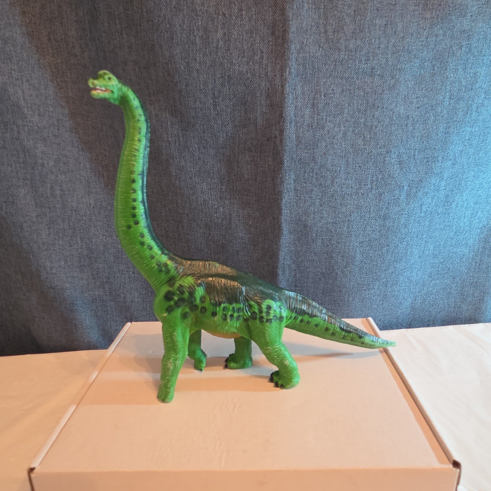 Vintage Safari Ltd Brachiosaurus 1996 Dinosaur Figure Long Neck Green Toy 11"
