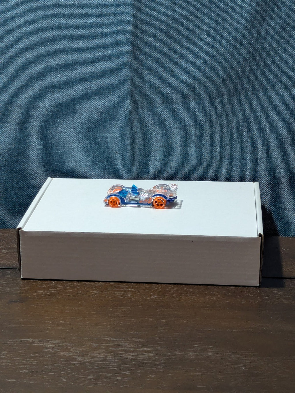 Hot Wheels Hi-Tech Missile | 2014 X-Raycers Clear & Blue | Fast Track Car