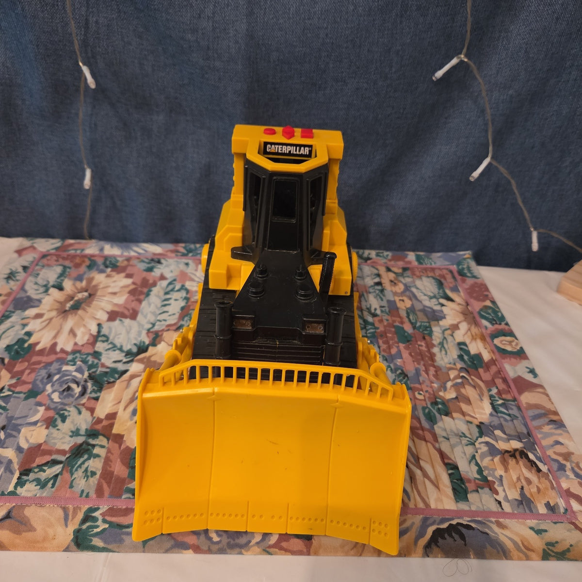 Caterpillar CAT Bulldozer Toy Plastic Construction Vehicle Y2K