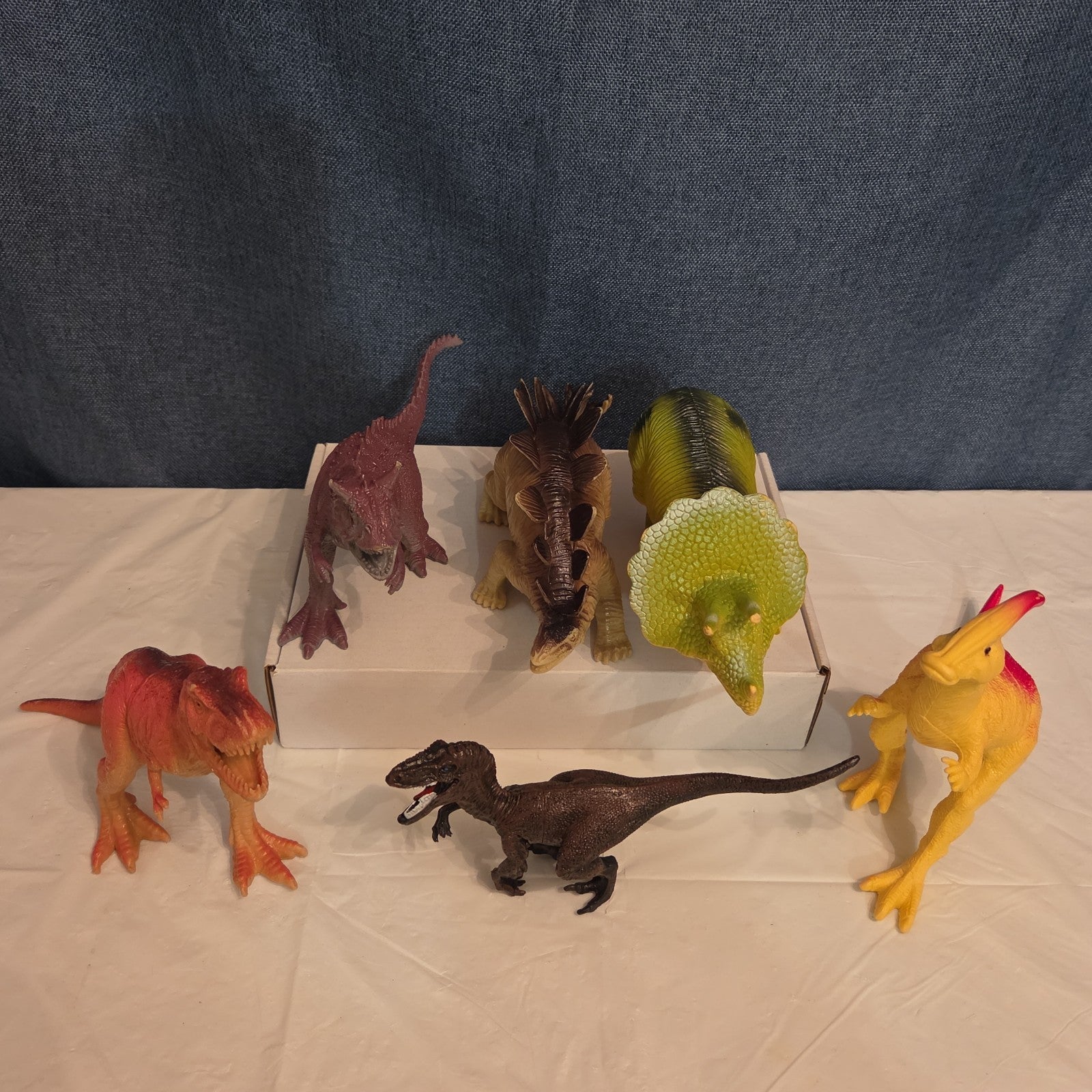 Dinosaur Toy Figures Lot of 6 T-Rex Triceratops Stegosaurus