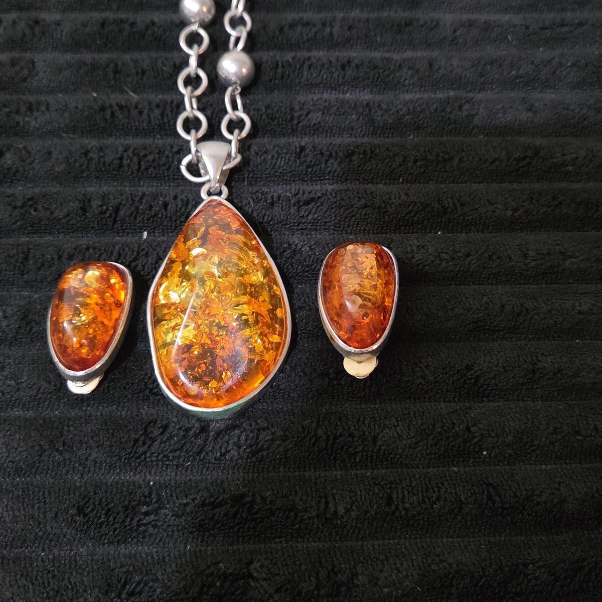 Vintage Faux Amber Necklace Clip On Earrings Set Silver Tone Teardrop Shimmer