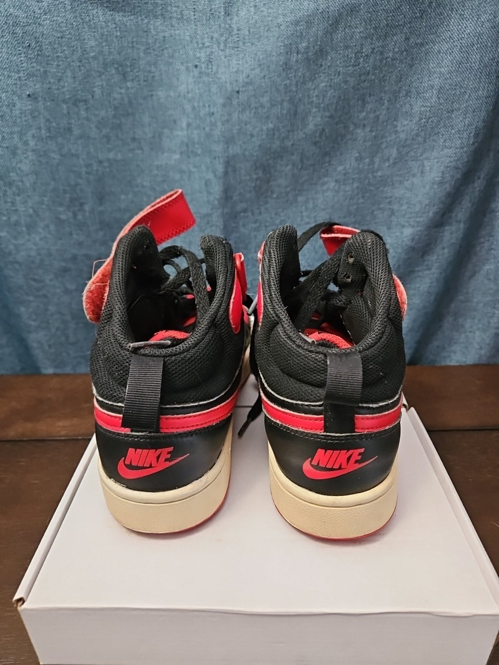 Nike Court Borough Mid 2 GS Bred Black University Red Size 6Y